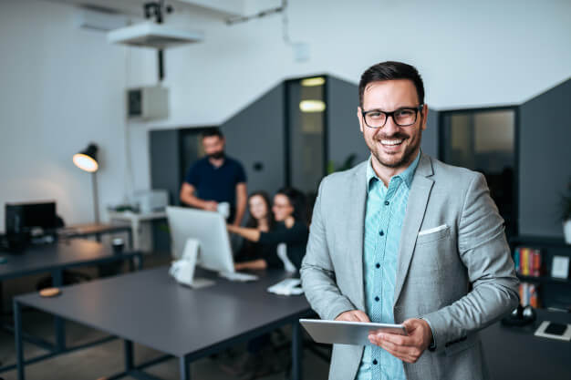 profesionales en renta de tecnologia